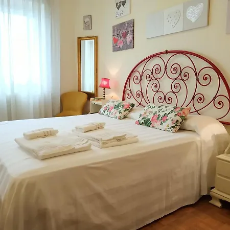 Holiday In Semeria 180 Apartman